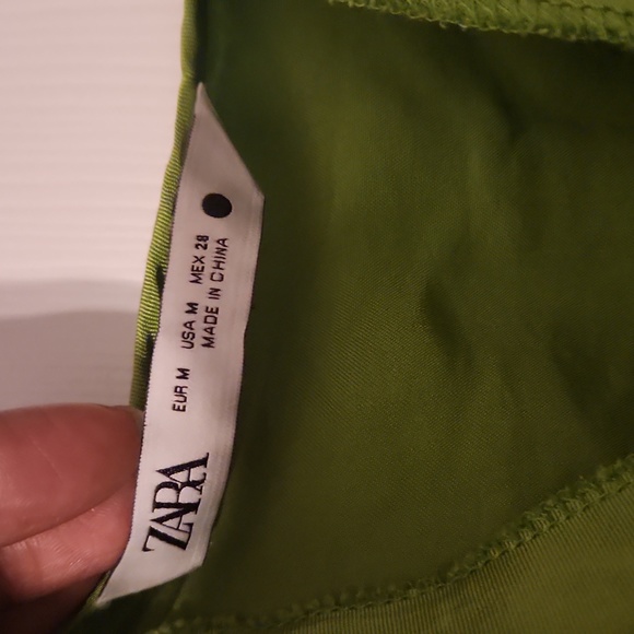 Zara satin green dress - Picture 4 of 7